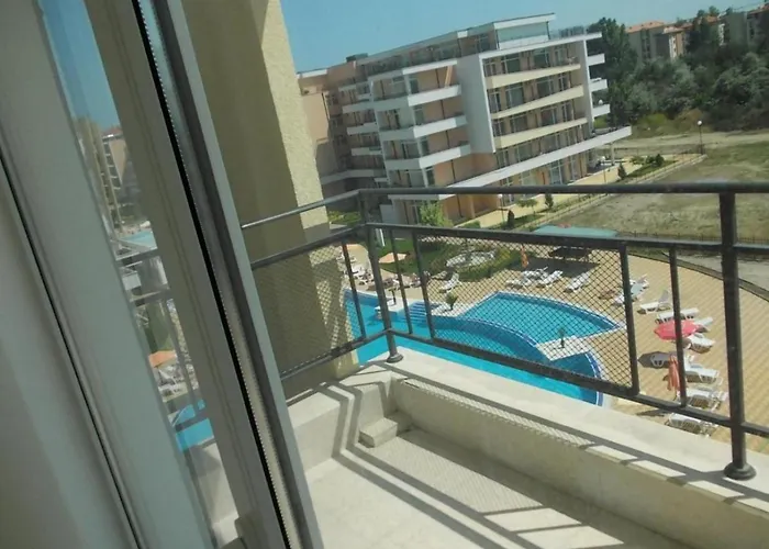 уютная студия на солнечном берегу * Sluneční pobřeží